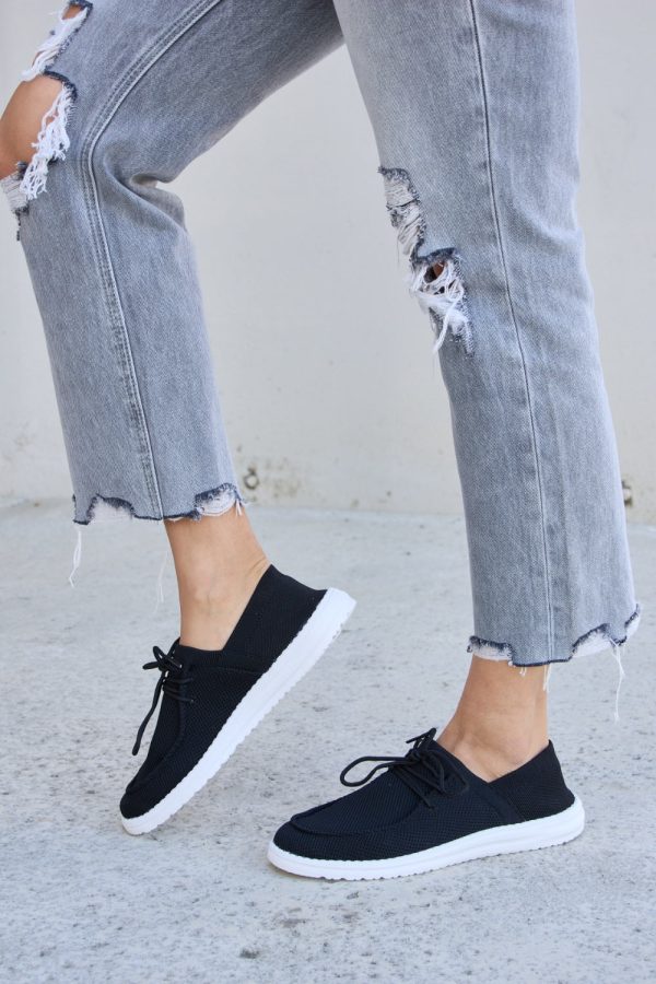 Forever Link Flat Round Toe Lace-Up Sneakers Sale